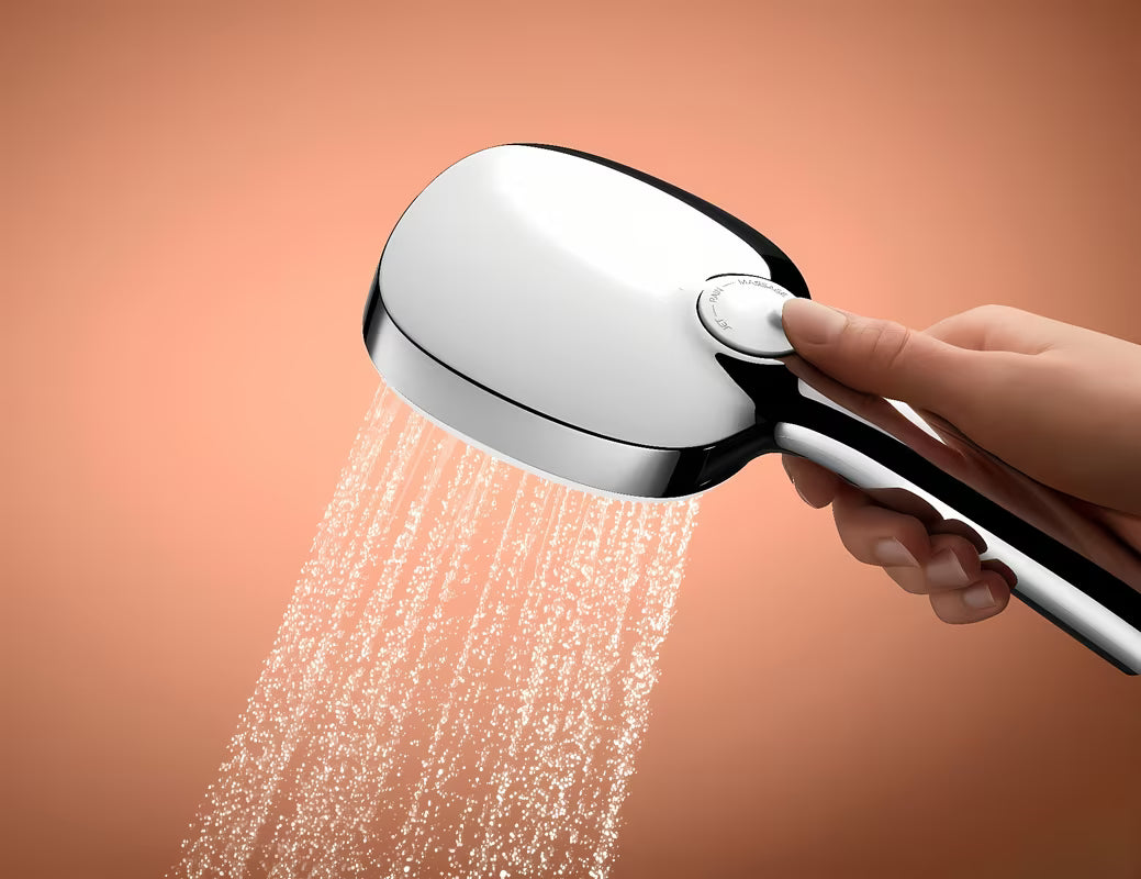 Chromowy zestaw prysznicowy Grohe Tempesta Cube z słuchawką prysznicową, drążkiem prysznicowym i wężem