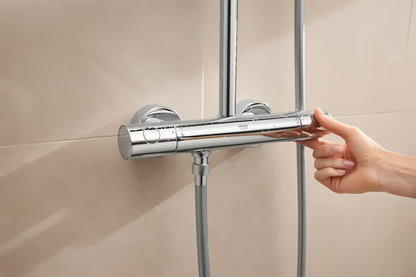 System prysznicowy Grohe Tempesta Cube System z baterią termostatyczną w chromie, z deszczownicą i słuchawką prysznicową