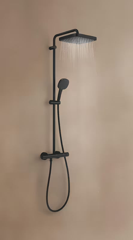 Matowo czarny system prysznicowy Grohe Tempesta System Cube z baterią termostatyczną, z deszczownicą i słuchawką prysznicową
