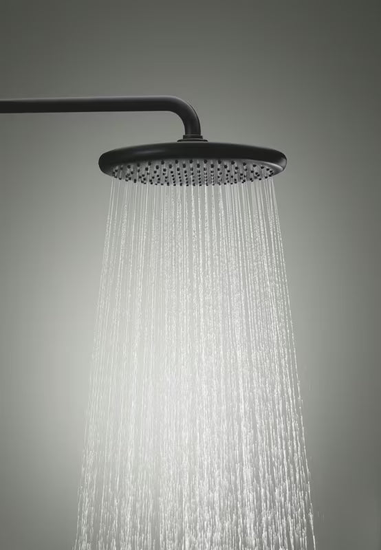 Matowo czarny system prysznicowy Grohe Vitalio Start System z deszczownicą, słuchawką prysznicową i termostatem wannowym