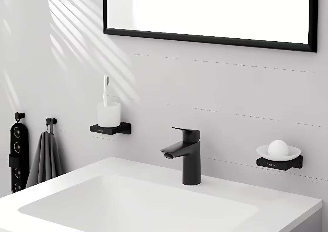 Szklana mydelniczka Hansgrohe addstoris z uchwytem ściennym w matowej czerni