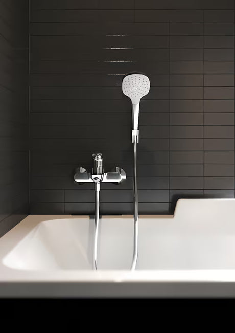 Hansgrohe Croma Select zestaw prysznicowy w wykończeniu biały/chrom ze słuchawką prysznicową, wężem i uchwytem