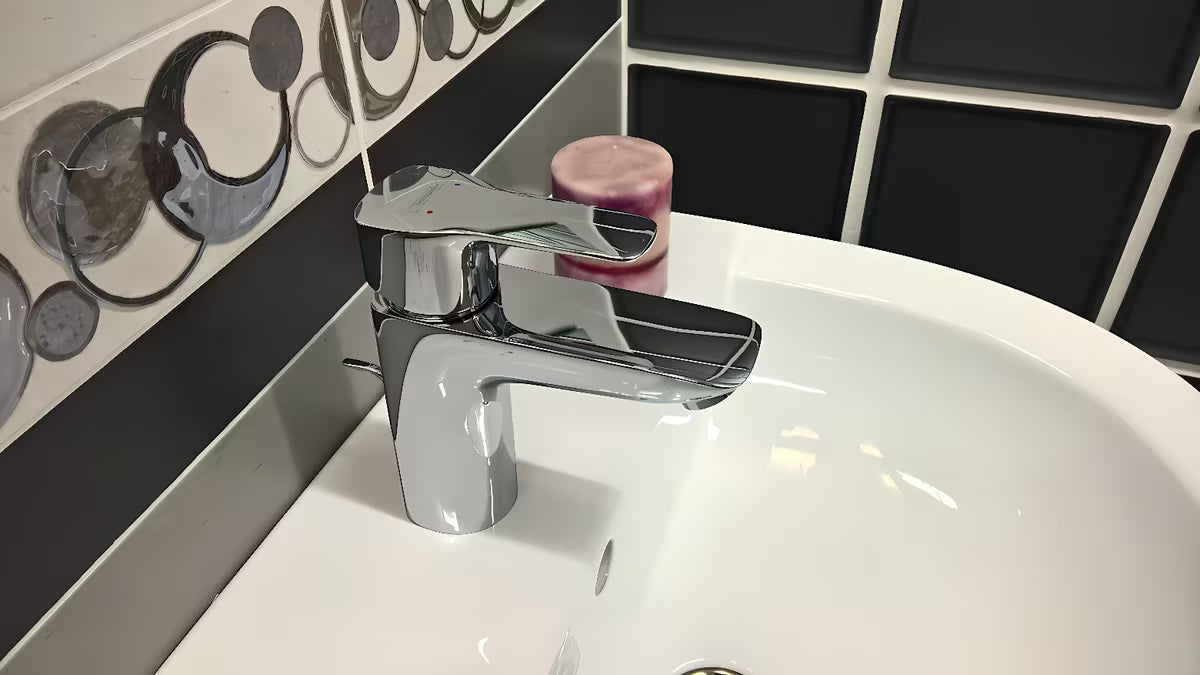 Chromowa jednouchwytowa stojąca bateria umywalkowa Hansgrohe HG248 z odpływem