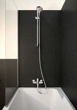 Chromowana ścienna bateria wannowa hansgrohe Logis z dźwignią i przełącznikiem wanna/prysznic