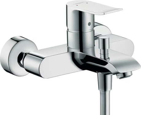 Ścienna jednouchwytowa bateria wannowa Hansgrohe Metris w wykończeniu chrom