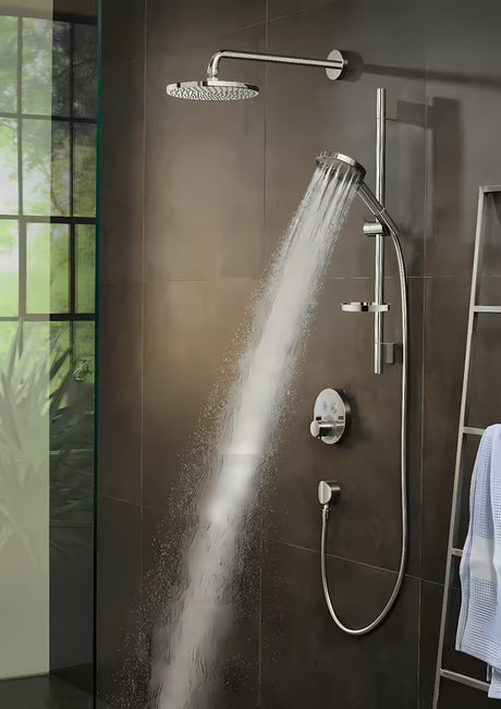 Słuchawka prysznicowa Hansgrohe Raindance Select S w chromie z przyciskiem Select z trzema rodzajami strumienia