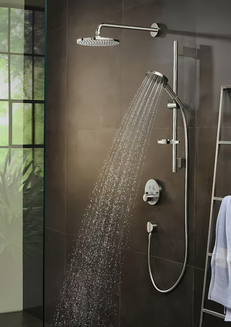 Słuchawka prysznicowa Hansgrohe Raindance Select S w chromie z przyciskiem Select z trzema rodzajami strumienia