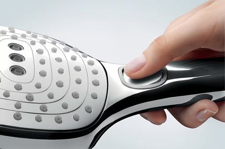 Chromowana słuchawka prysznicowa Hansgrohe Raindance Select E 120 z trzema strumieniami i przyciskiem Select