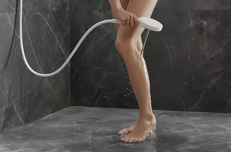 Słuchawka prysznicowa Hansgrohe Rainfinity 130 3jet w matowej bieli z antracytową tarczą strumieniową