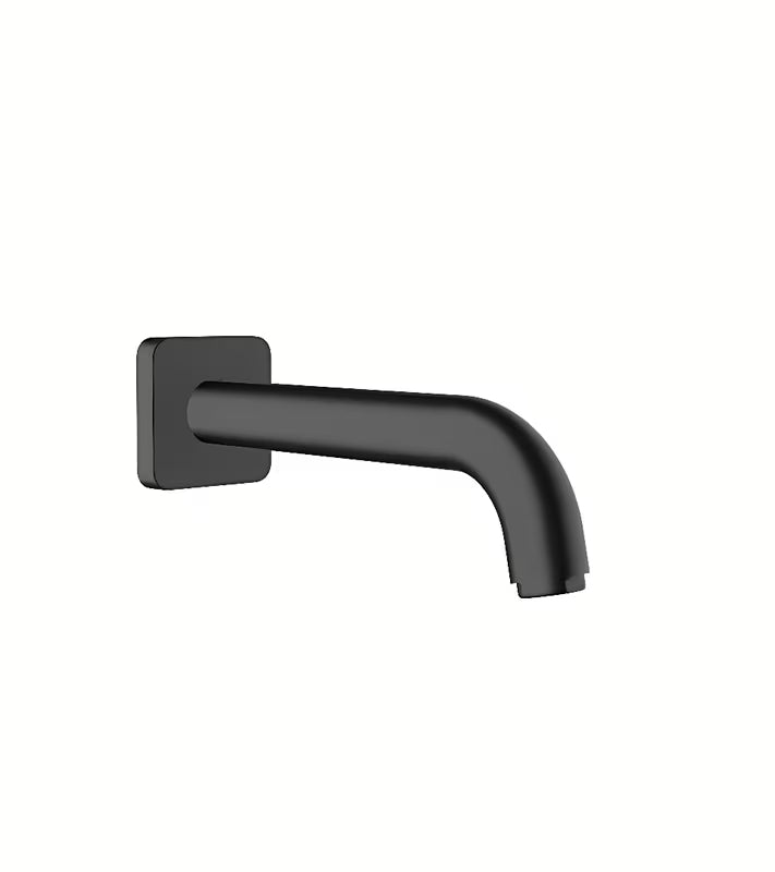 Wylewka wannowa hansgrohe Vernis Shape w matowej czerni pro do montażu ściennego z liniową rozetą.