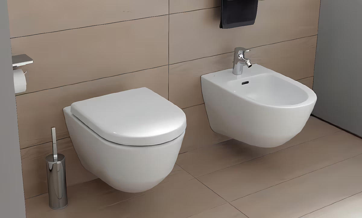 Biały wiszący bidet Laufen Pro s o nowoczesnym designie do łazienki