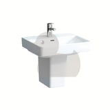 Biała umywalka wisząca Laufen Pro S z otworem pro na baterię pośrodku, 55x46,5 cm.