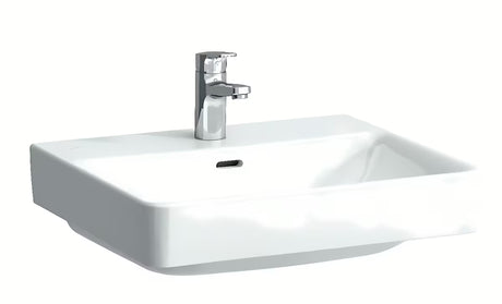 Biała wiszące umywalka ceramiczna Laufen Pro S 55x46,5 cm z otworem pro baterię pośrodku i przelewem.
