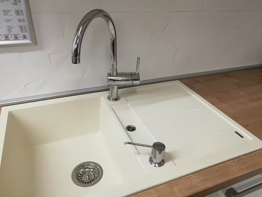 Podtynkowy dozownik do mydła SIKO Chrome 250 ml pro umywalka lub zlewozmywak 