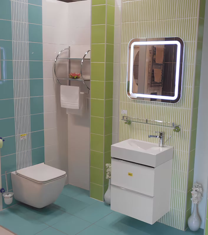 SIKO Multi ścienna łukowa półka z pojemnikiem, dwa poziomy i uchwyt na ręczniki w wykończeniu chrom.