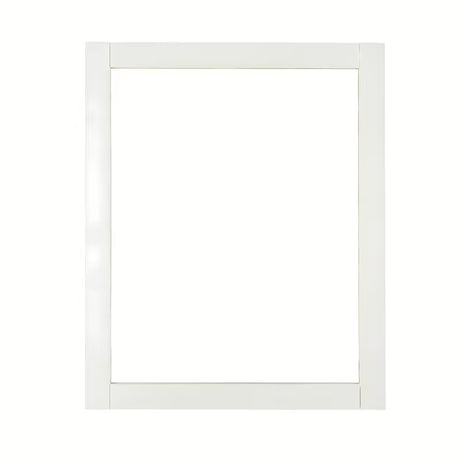 Prostokątne lustro Naturel Country 65x80 cm z białą ramą z litego drewna świerkowego.