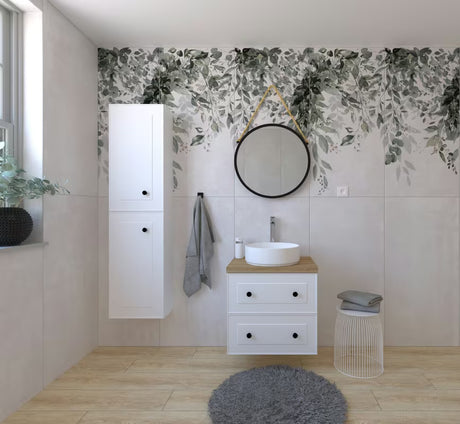 Biała zestaw mebli łazienkowych Naturel Forli z szafkami, lustrem, umywalką nablatowy  i chromowaną baterią.