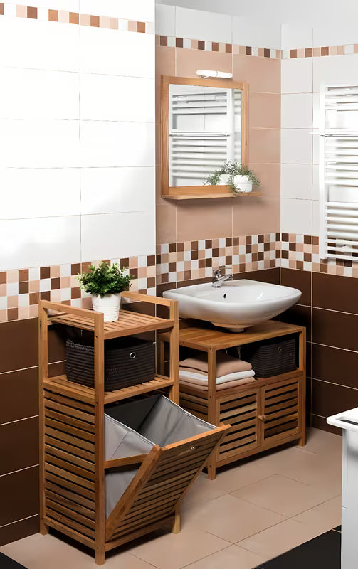 Stojący kosz na pranie Naturel Home w dekorze orzecha, z matowym wykończeniem i wyjmowaną szarą tekstylną wkładką.