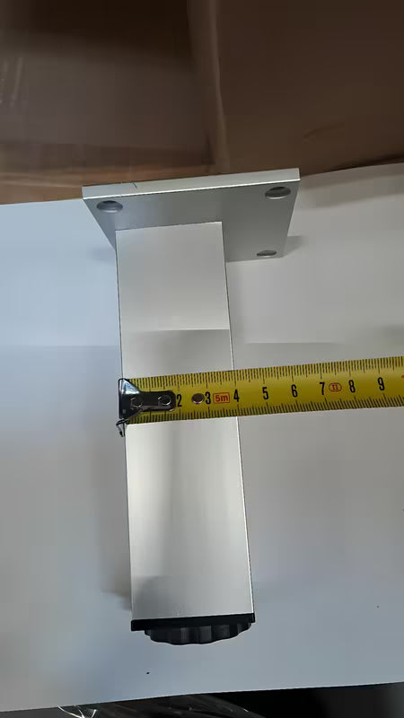 Regulowana aluminiowa nóżka meblowa Naturel Vario