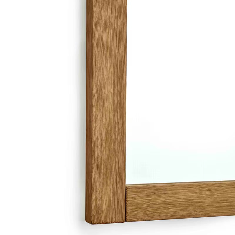 Lustro Naturel Wood w ramie z litego dębu o wymiarach 60x80 cm, w dekorze dębu.