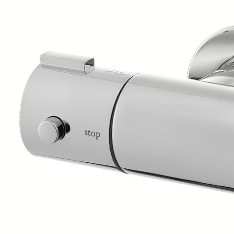 Termostatyczna ścienna bateria wannowa Optima Chrome w wykończeniu chrom bez zestawu prysznicowego.