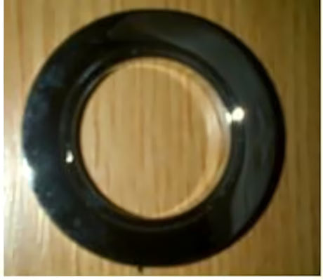 Pierścień pod baterię Optima Sofie pro do solidnego i stabilnego montażu baterie łazienkowe na umywalce lub zlewie.