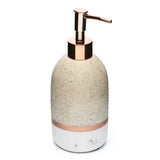 Wolnostojący  dozownik mydła w płynie Optima Tera w dekorze light-limestone z pompką rose gold.