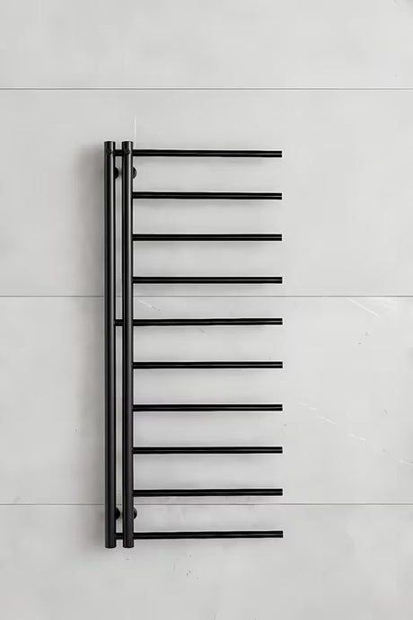 Czarny kombinowany grzejnik łazienkowy P.M.H. Apollo 500x1140 mm ze środkowym podłączeniem 50 mm
