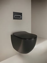 Wisząca MISKA wc miska WC Ravak Chrome w kolorze czarny mat z bezkołnierzowym spłukiwaniem RimOff i ukrytym mocowaniem EasyFix.