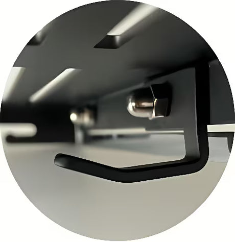 Półka narożna Ravak Slim C w wykończeniu satin/chrom z perforowaną powierzchnią i dolnymi haczykami