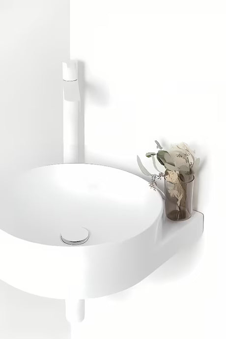 Biała ceramiczna narożne umywalka wisząca Ravak Yard z wpuszczoną półką