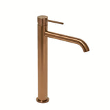 Wysoka jednouchwytowa bateria umywalkowa SAT Aurum w wykończeniu rose gold brushed o okrągłym designie