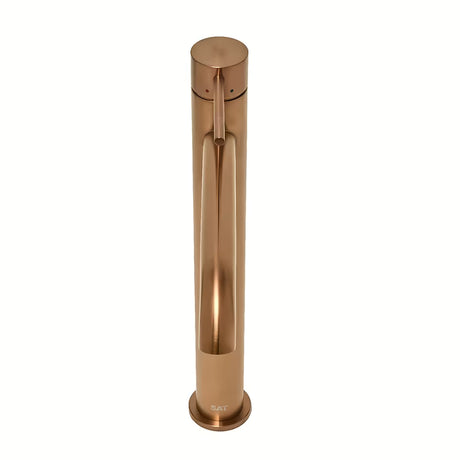 Wysoka jednouchwytowa bateria umywalkowa SAT Aurum w wykończeniu rose gold brushed o okrągłym designie