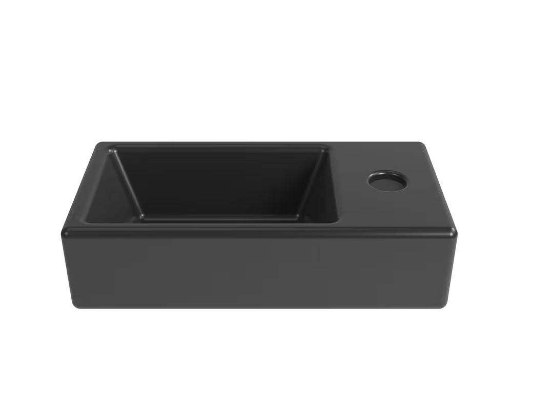 Wiszące ceramiczne mała umywalka SAT Brevis 40,5x20,5 cm w matowej czerni z otworem na pro baterię po prawej stronie.