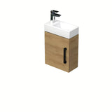 Wisząca szafka łazienkowa SAT Cube Way z ceramiczną umywalką w dekorze dąb hickory i z czarnym uchwytem.