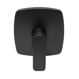 Podtynkowa jednouchwytowa bateria prysznicowa SAT Cube Way w czarnym macie pro nowoczesnej łazienki.