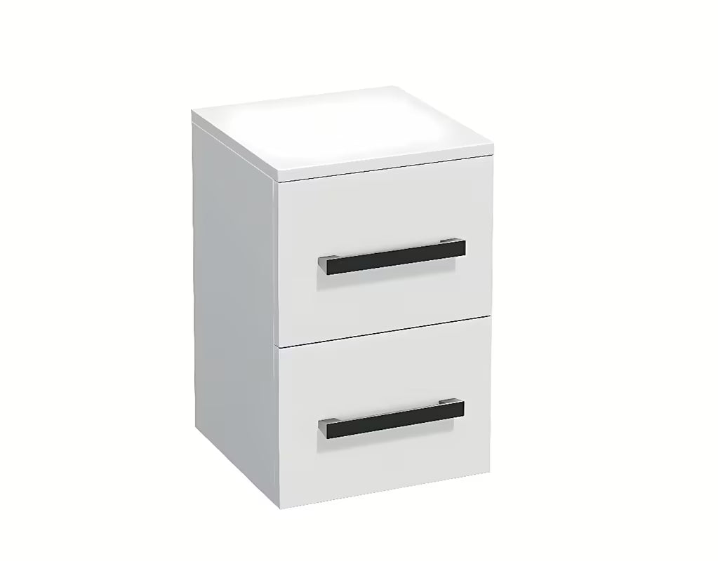 Niska szafka łazienkowa SAT Cube Way w białym połysku z dwiema szufladami i chromowanymi uchwytami.
