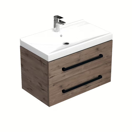 Wisząca szafka łazienkowa SAT Cube Way z umywalką ceramiczną w dekorze dębu wellington i czarnymi uchwytami.