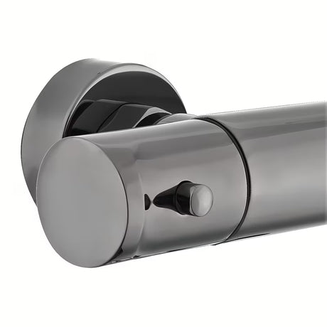 Termostatyczna ścienna bateria prysznicowa SAT Dark w wykończeniu powierzchni PVD gun metal bez zestawu prysznicowego.