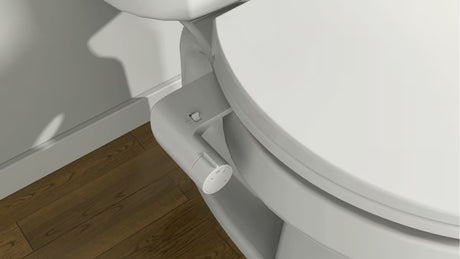 Biała nakładka bidetowa SAT Easybidet pro montaż pod DESKA sedesowa bez podłączenia do prądu.