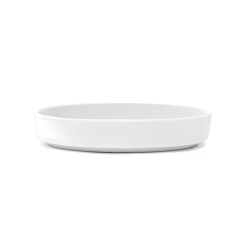 Biała ceramiczna mydelniczka SAT Feel o prostym, nowoczesnym wzornictwie do łazienki