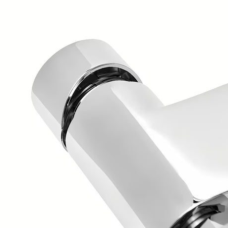 Ścienna bateria wannowa SAT Fusion w wykończeniu chrome z okrągłą dźwignią z białego szkła