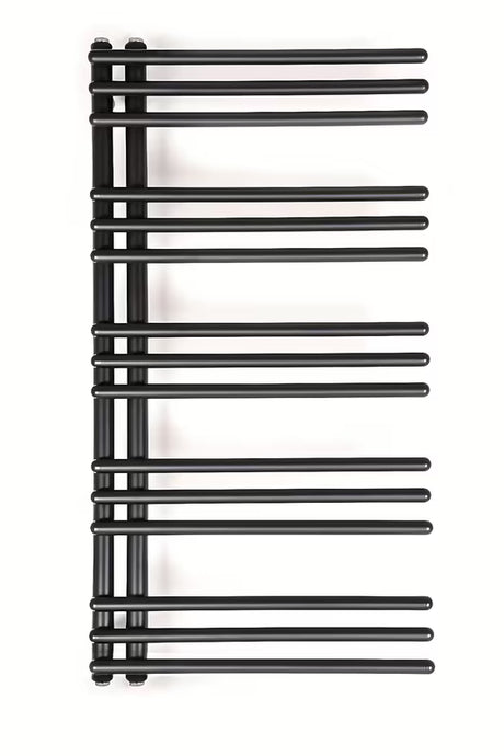 Kombinowany grzejnik łazienkowy SAT Hto 50x94 cm w kolorze czarny mat z podłączeniem środkowym.