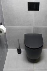 Wolnostojący  SZCZOTKA do Wc SAT Infinitio w matowym czarnym wykończeniu z gumowanej ceramiki.