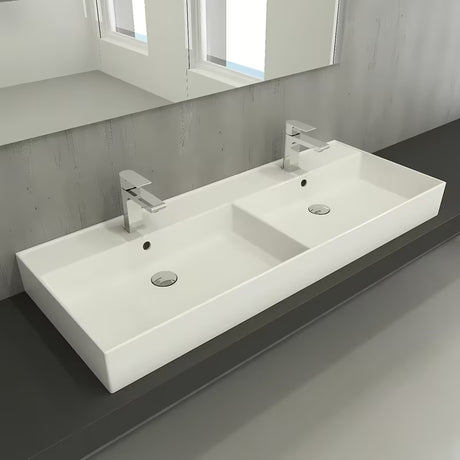 Biała ceramiczna umywalka podwójna SAT Infinitio 120,4x46,5 cm o prostokątnym kształcie