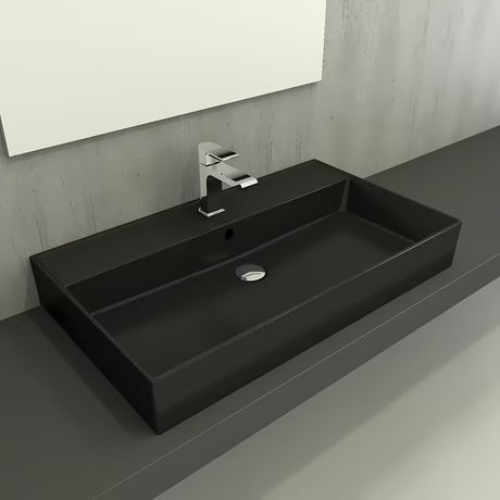Ceramiczna umywalka SAT Infinitio 80,5x46,5 cm w kolorze czarny mat, z przelewem i prostokątnym kształtem.