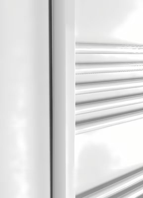 Biały kombinowany grzejnik łazienkowy SAT KD 45x180 cm z przyłączem bocznym na rozstaw