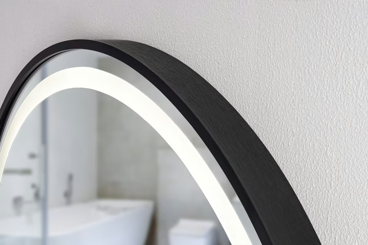 Okrągłe lustro łazienkowe lustro SAT z OŚWIETLENIEM led i czujnikiem, średnica 70 cm, czarne wykończenie.