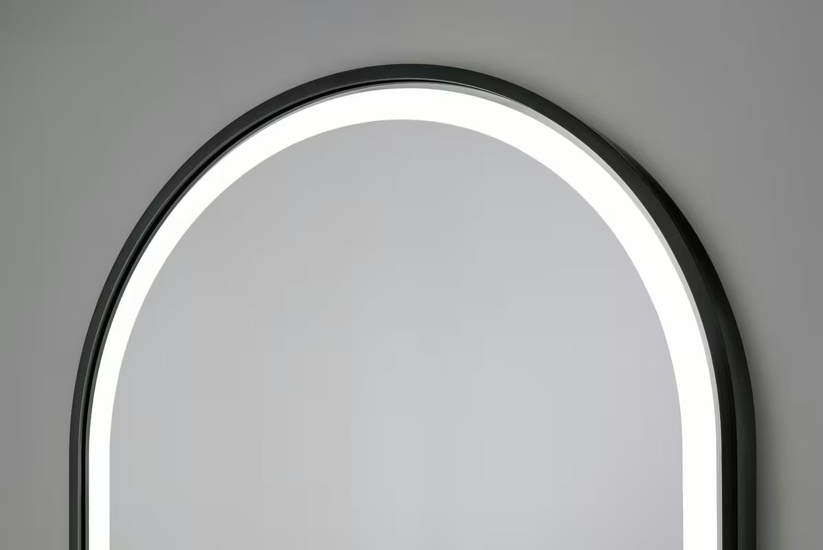 Owalne łazienkowe lustro SAT 40x80 cm w czarnej ramie z OŚWIETLENIEM led i sterowaniem sensorowym.