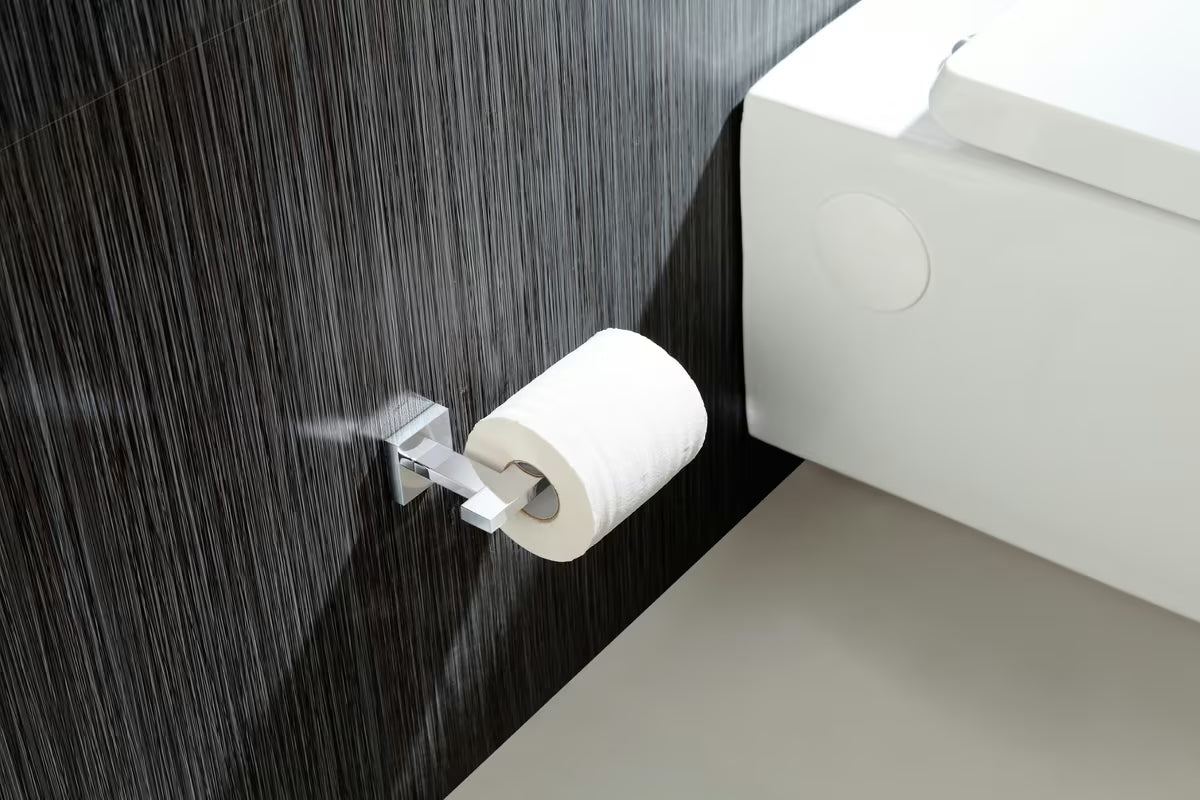 Ścienny uchwyt na papier toaletowy SAT Simply S w wykończeniu chrom połysk o kwadratowym wzornictwie